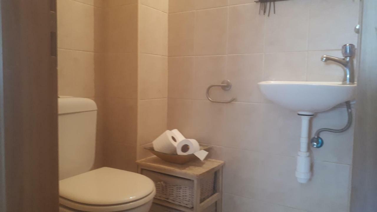 Apartment 2 Bedrooms Central Location アシュドッド エクステリア 写真